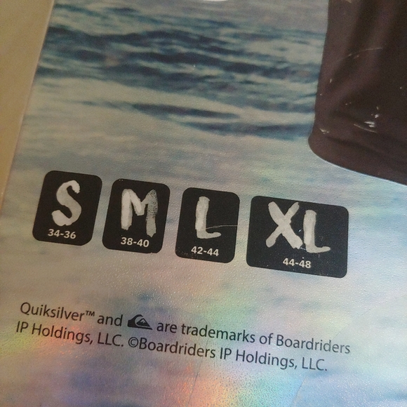 QUIKSILVER NEW 3-pack Premium Cotton Crewneck T-shirts - Picture 8 of 13